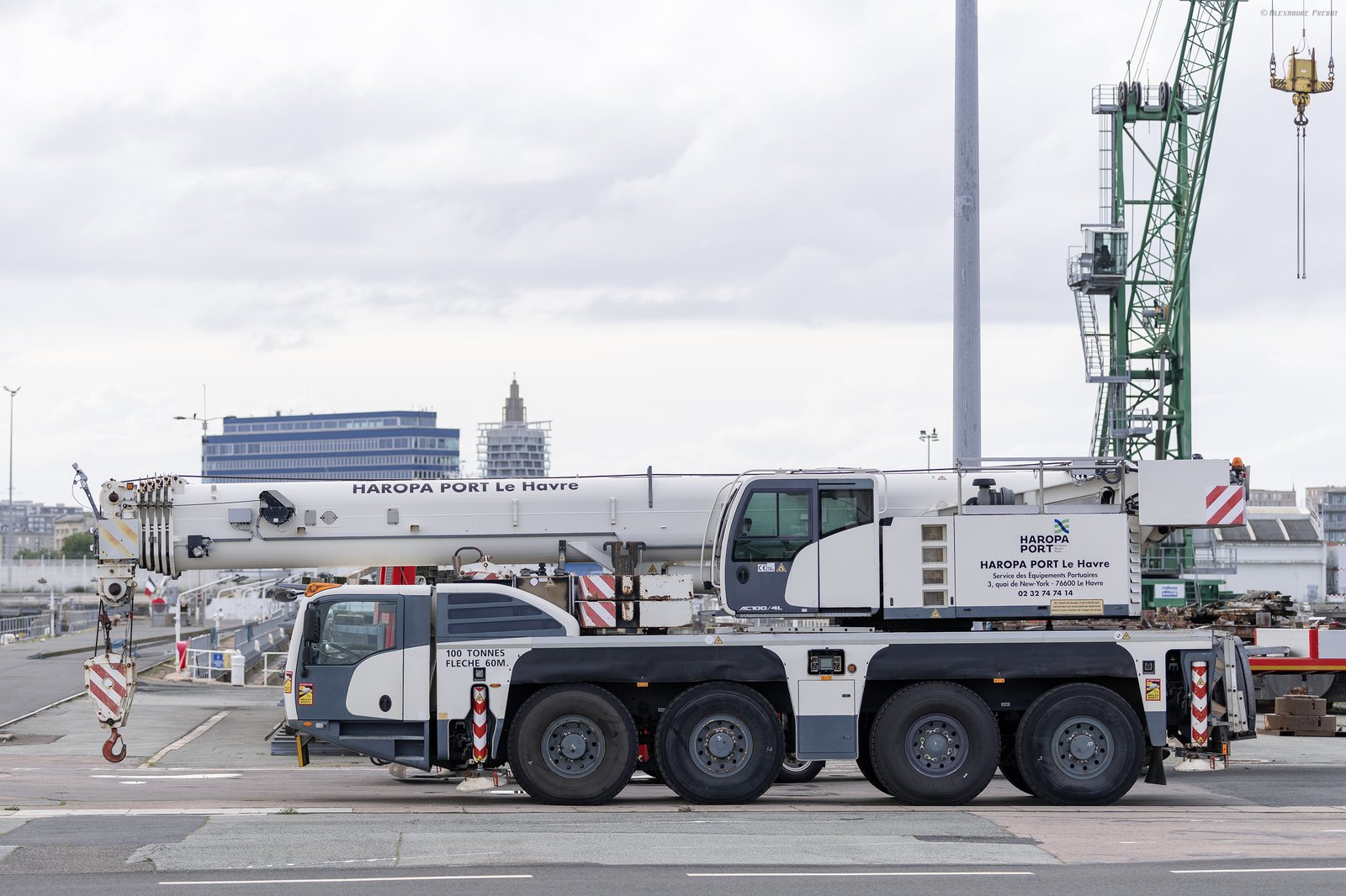 Tadano Demag AC 100-4L 100t mobile crane