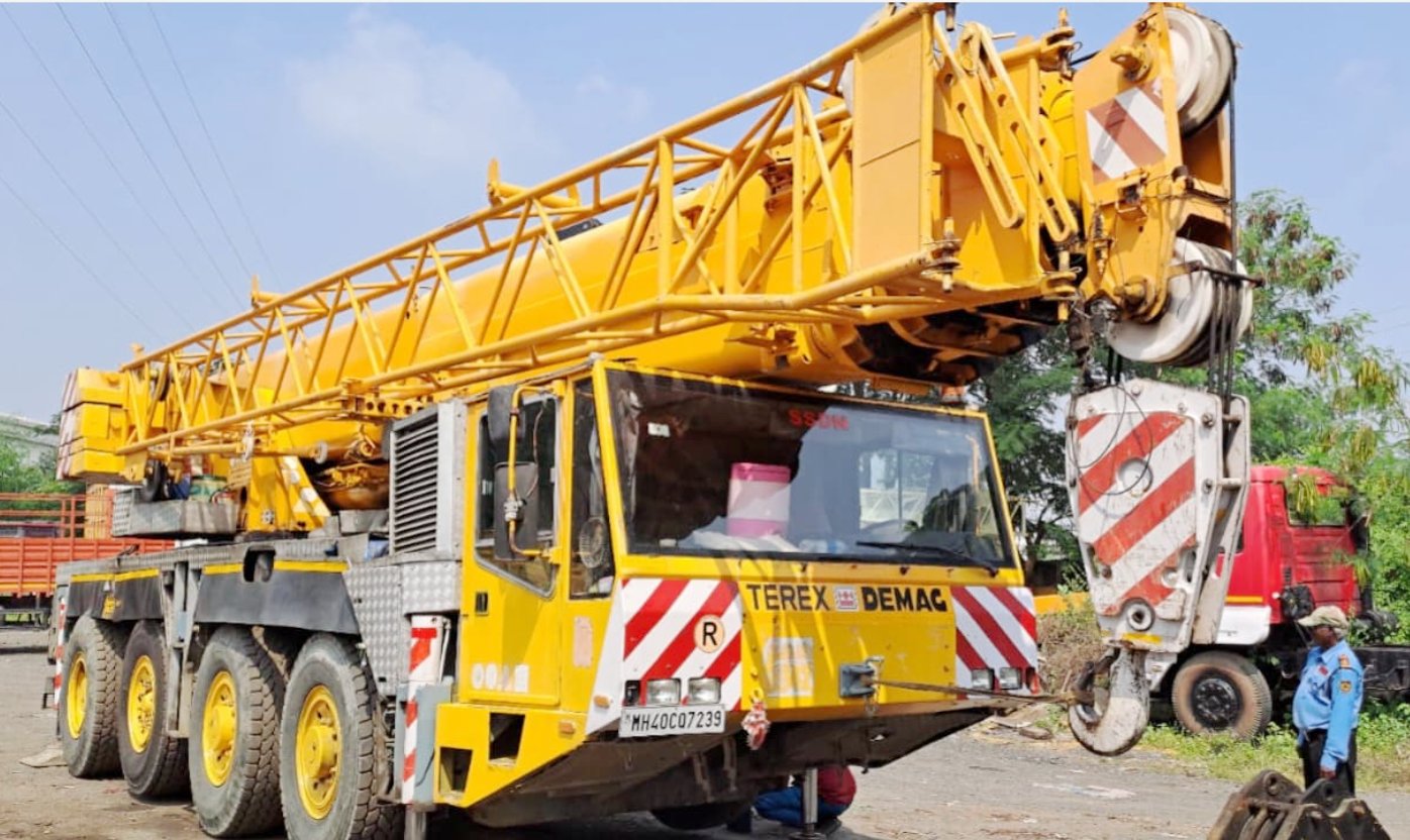 Tadano Demag AC 80-1 80t mobile crane