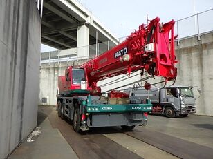Liebherr LTM 1100-5.2 100-tonne mobile crane