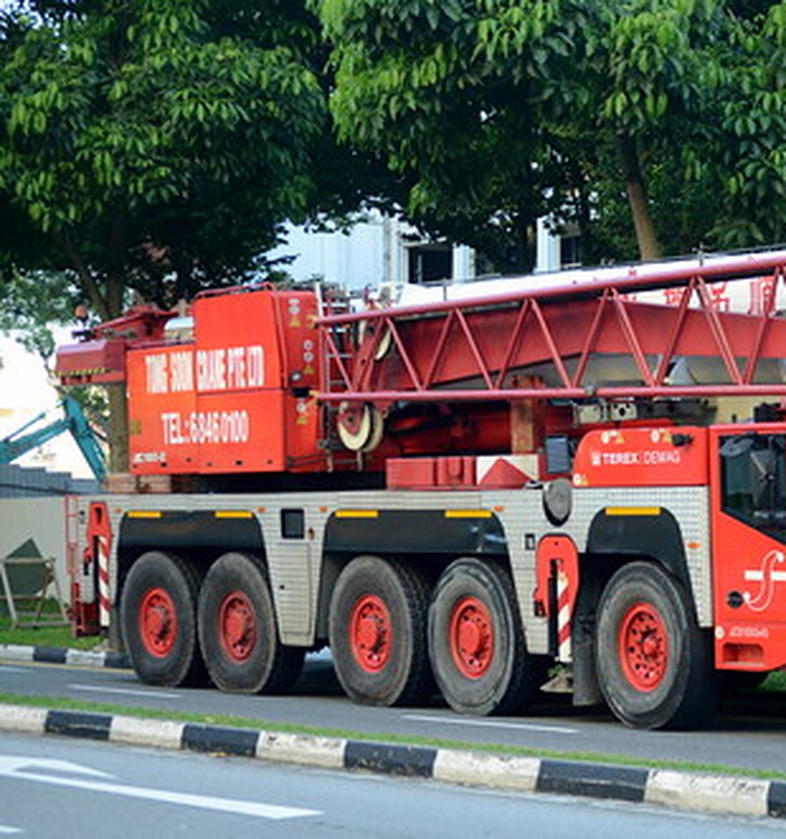 Terex Demag AC 160-1 - Boom and hook block detail